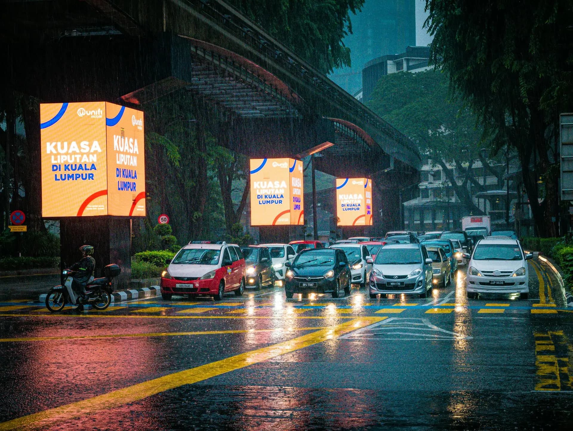 Digital Screens Advertising